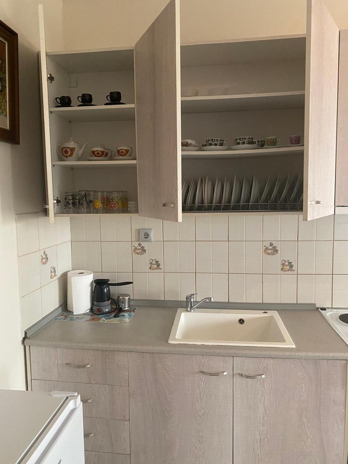 Marina's Appartement Nea Plagia